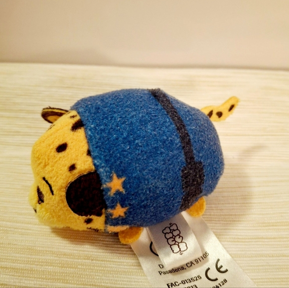 Disney Tsum Tsum Zootopia Officer Clawhauser mini stackable plush - Picture 3 of 8